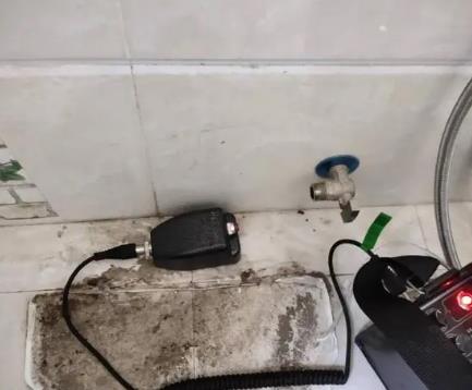 福海屋顶漏水维修公司分享下卫生间漏水的危害及解决方法